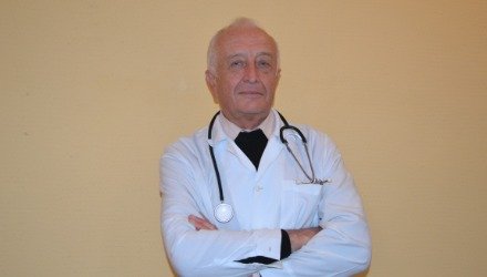 Іванов Іван Іванович - Лікар