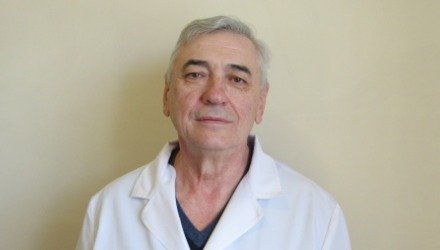Варвянський Юрій Васильович - Лікар-стоматолог-хірург