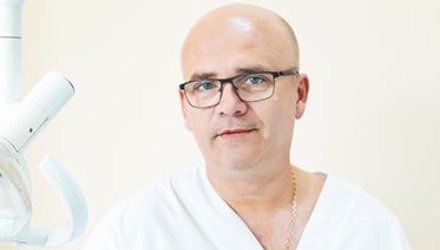Бочаров Володимир Ігорович - Лікар-стоматолог-хірург