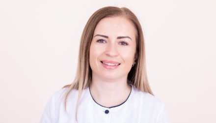 Волкова Олена Віталіївна - Лікар-стоматолог-терапевт