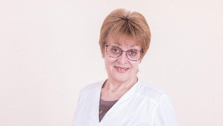 Домбровська Олена Едуардівна - Лікар-офтальмолог