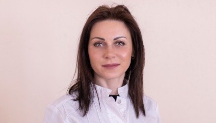 Єрмолінська Юлія Олександрівна - Лікар-стоматолог-терапевт