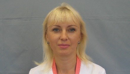 Лисняк Светлана Леонидовна - Заведующий отделением, врач-стоматолог-терапевт