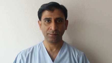 Мухаммад Імран - - Лікар-хірург дитячий
