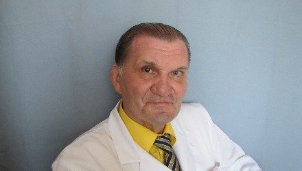 Колоша Володимир Сидорович - Завідувач амбулаторії, лікар-терапевт дільничний