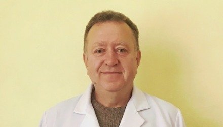 Вознюк Микола Петрович - Завідувач амбулаторії, лікар загальної практики-сімейний лікар