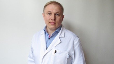 Синицький Олег Петрович - Завідувач відділення, лікар-хірург